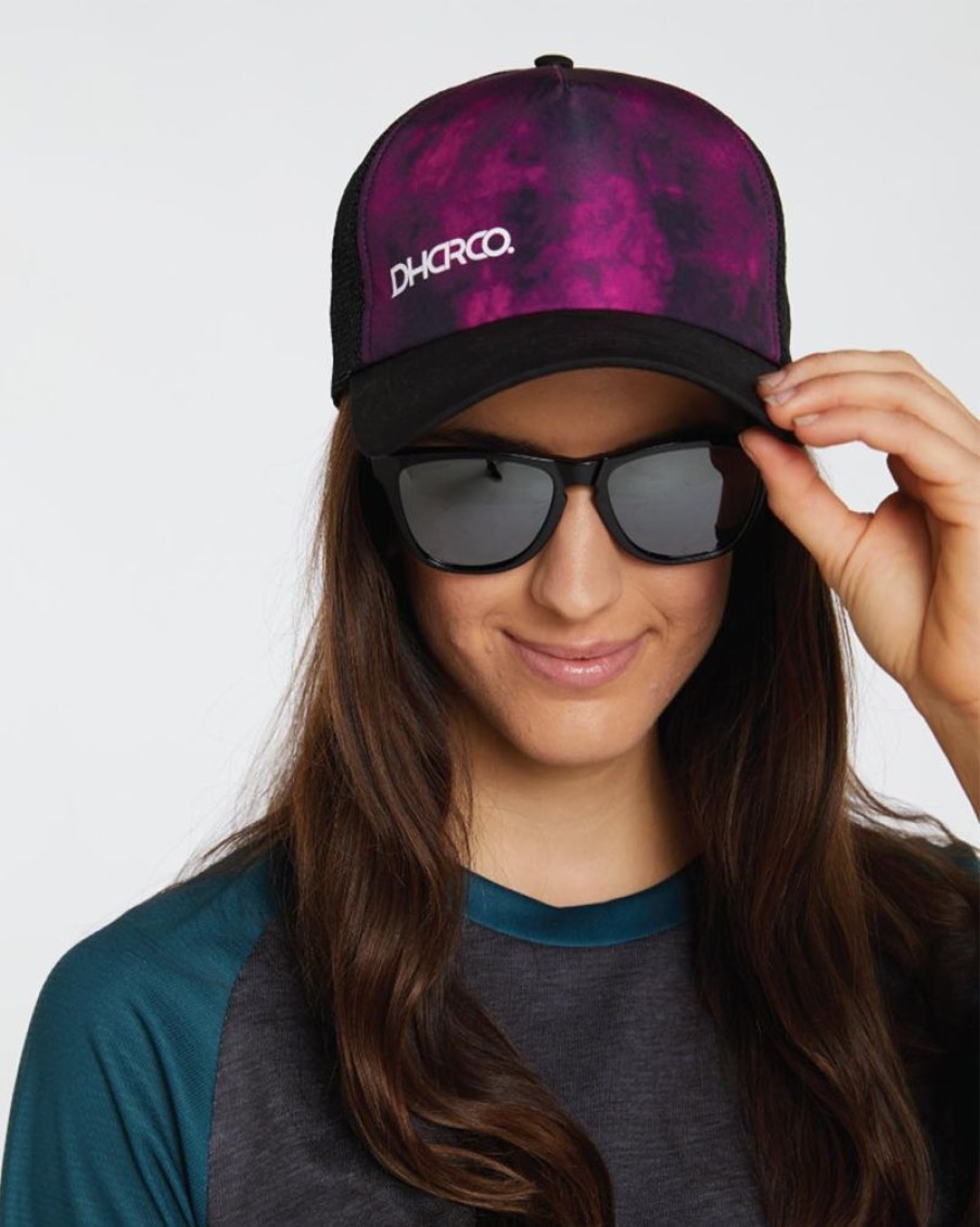 Accessories DHaRCO | Curved Peak Trucker | Maribor